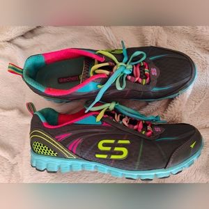 Skechers size 8